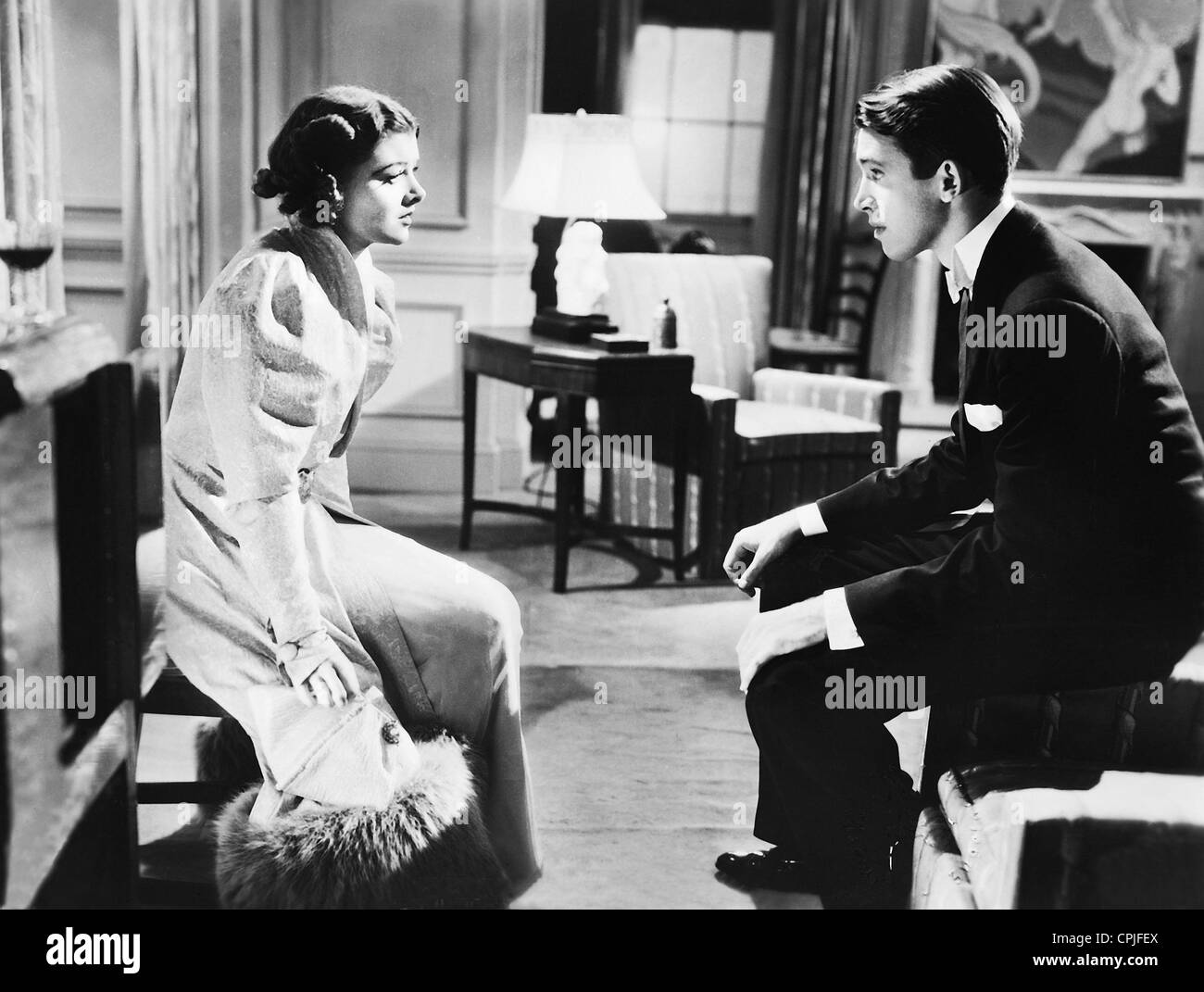 Myrna Loy und James Stewart in "Nach dem dünnen Mann", 1936 Stockfoto