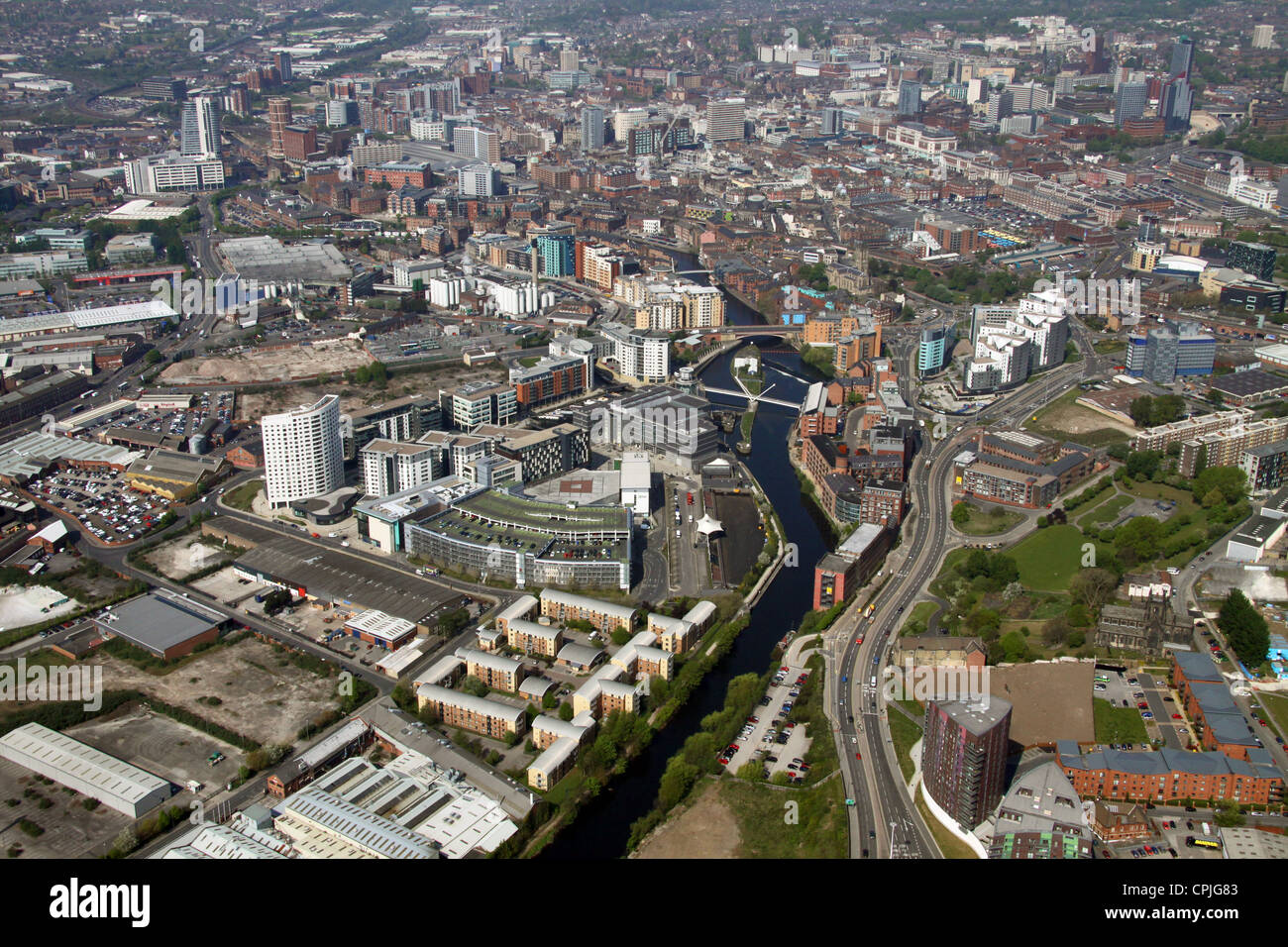 Luftaufnahme der Fluss Aire und Clarence Dock Entwicklung, Süd-Ost-Leeds Stockfoto