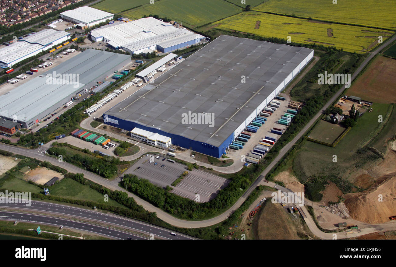 Luftaufnahmen von einem Gewerbegebiet in Thrapston bei Kettering, Großbritannien Stockfoto