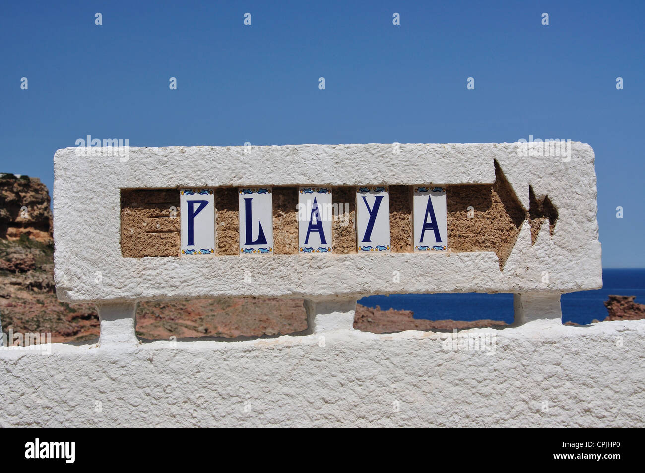 Playa Beach Zeichen, Cala Morell, Menorca, Balearen, Spanien Stockfoto