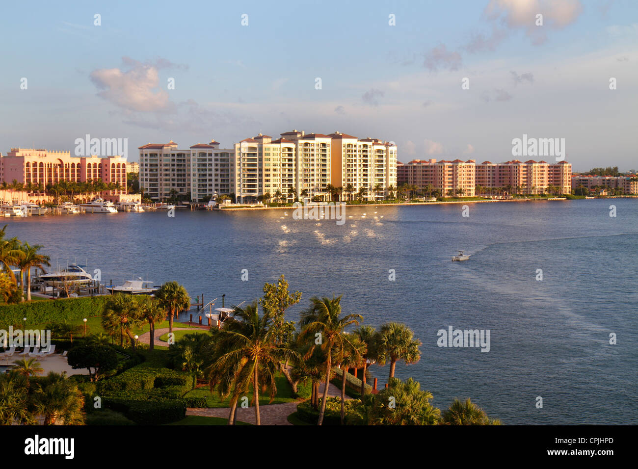Boca Raton Florida, Lake Palm Beach County, Boca Raton, Intracoastal Spanish River, Eigentumswohnungen Wohnapartments Gebäude Hoboat Stockfoto