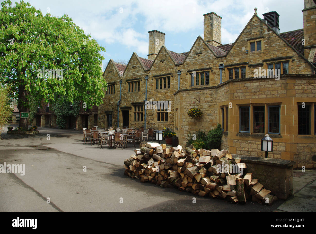 Innenhof der Lygon Arme, ein vier-Sterne-Hotel, in das Dorf Broadway, Cotswolds Stockfoto