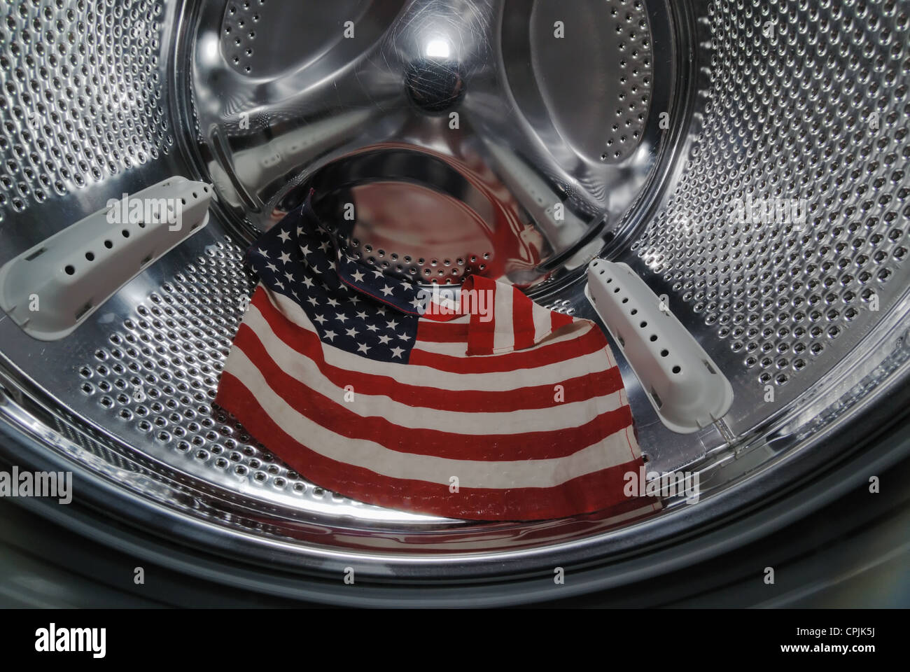 amerikanische Flagge im Lauf der Wäscherei Waschmaschine Stockfoto
