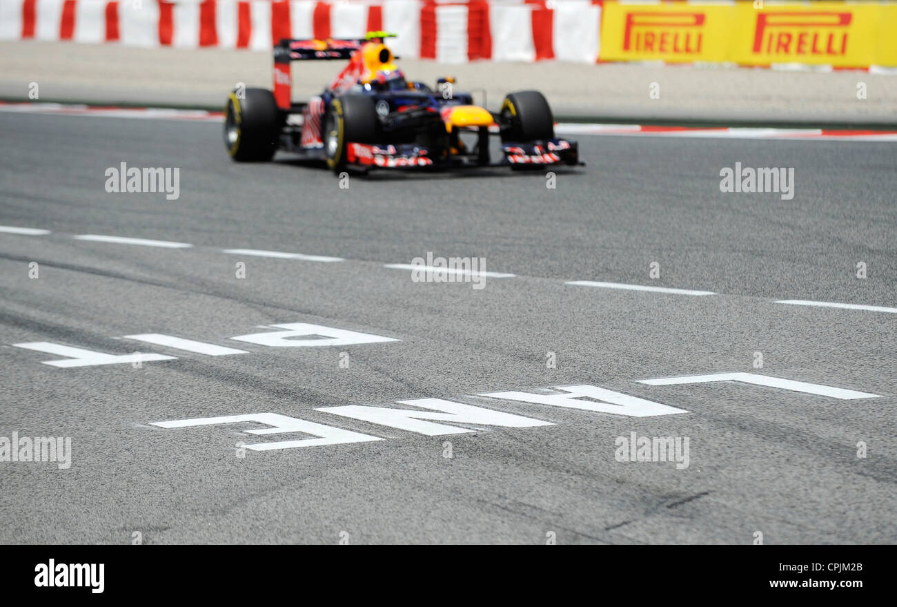 Mark Webber (AUS) Im Red Bull Racing tb8 bei der Einfahrt in die Boxengasse während der Formel 1 Grand Prix von Spanien 2012 Stockfoto