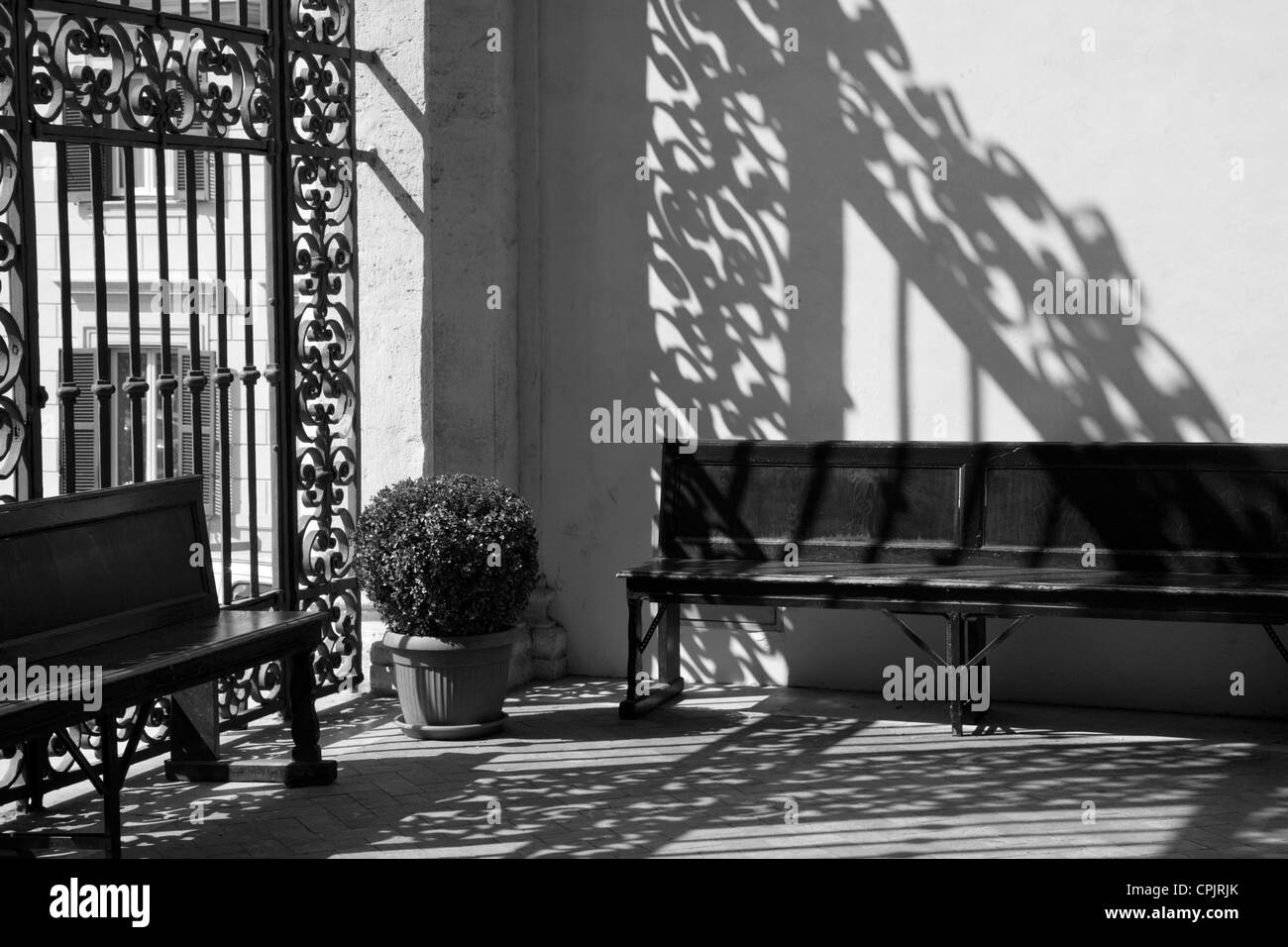 Rom - Detail von der Vorhalle von San Pietro in Vincoli Stockfoto
