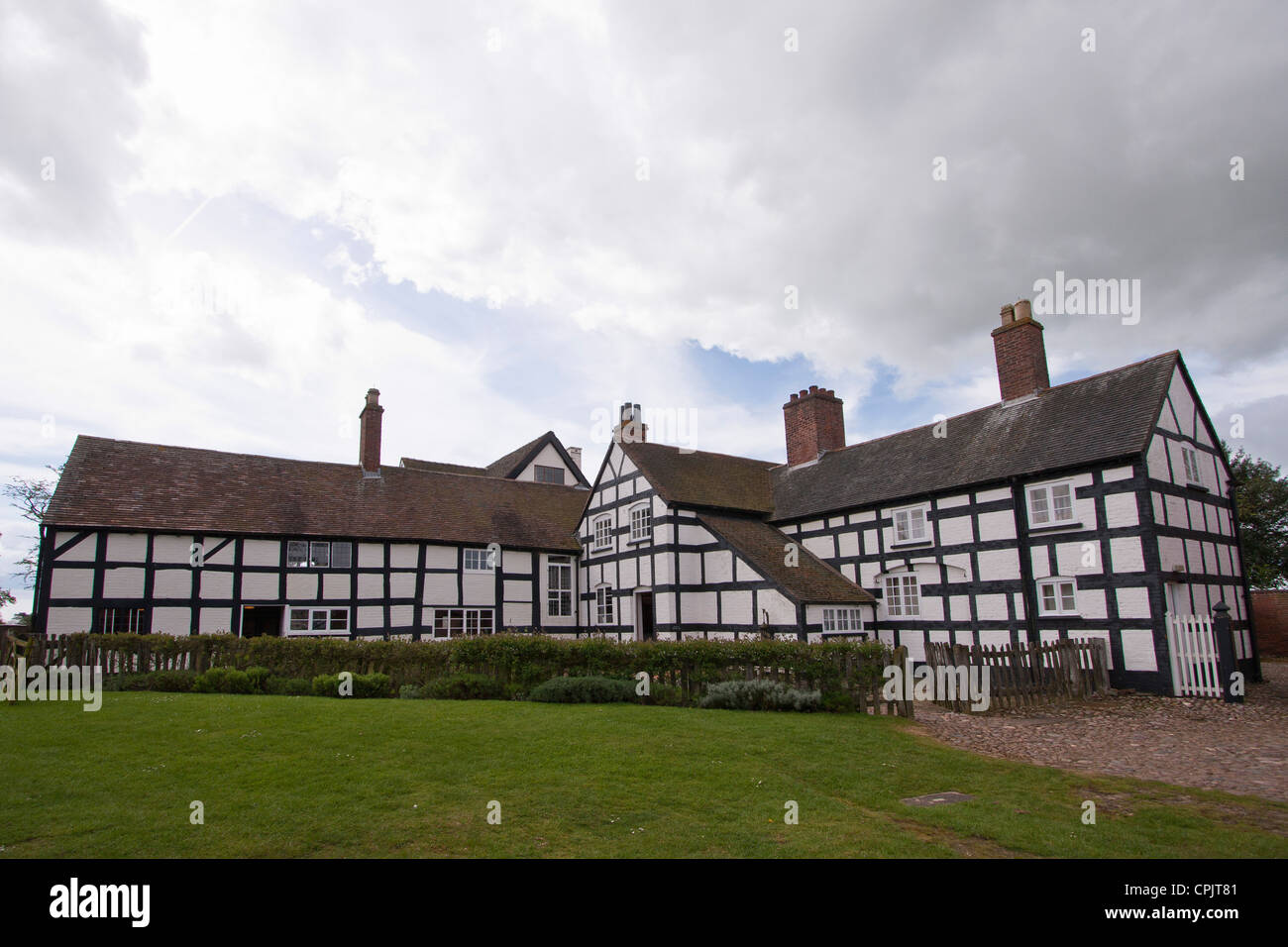 Eine Aufnahme im Boscobel House, Shropshire, wo König Charles II, eine Eiche zu entkommen, die Parlamentarier versteckt hat. Stockfoto