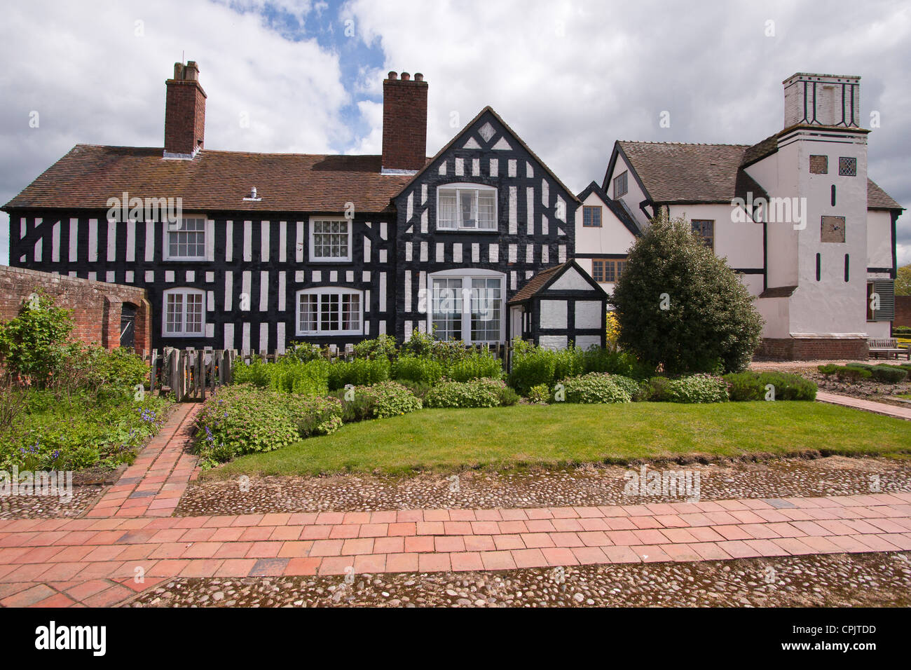 Eine Aufnahme im Boscobel House, Shropshire, wo König Charles II, eine Eiche zu entkommen, die Parlamentarier versteckt hat. Stockfoto