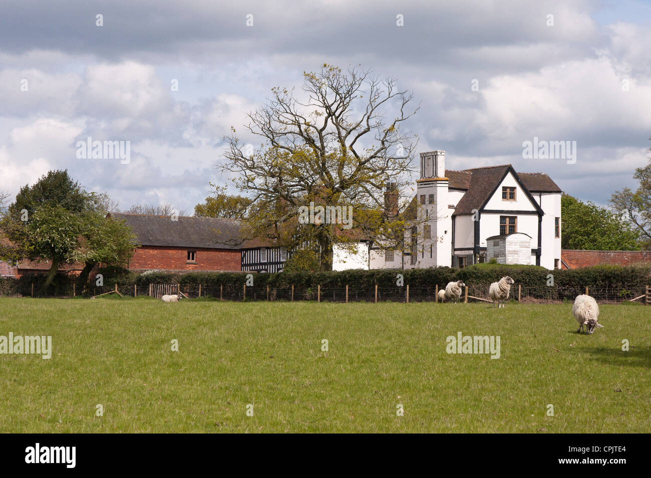 Eine Aufnahme im Boscobel House, Shropshire, wo König Charles II, eine Eiche zu entkommen, die Parlamentarier versteckt hat. Stockfoto