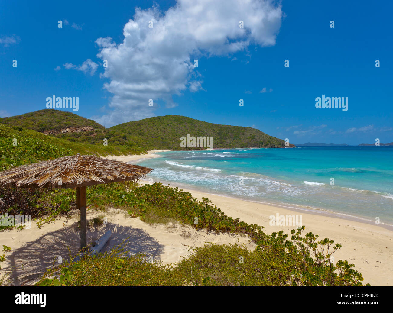 Virgin Gorda, Britische Jungferninseln, Karibik Palapa am Strand von Savannah Bay Stockfoto