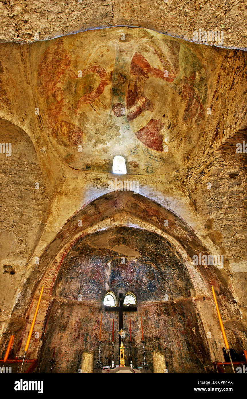 Innenansicht des Klosters byzantinische Kirche Panagia Drosiani, in der Nähe von Moni Dorf, Insel Naxos, Kykladen, Griechenland Stockfoto