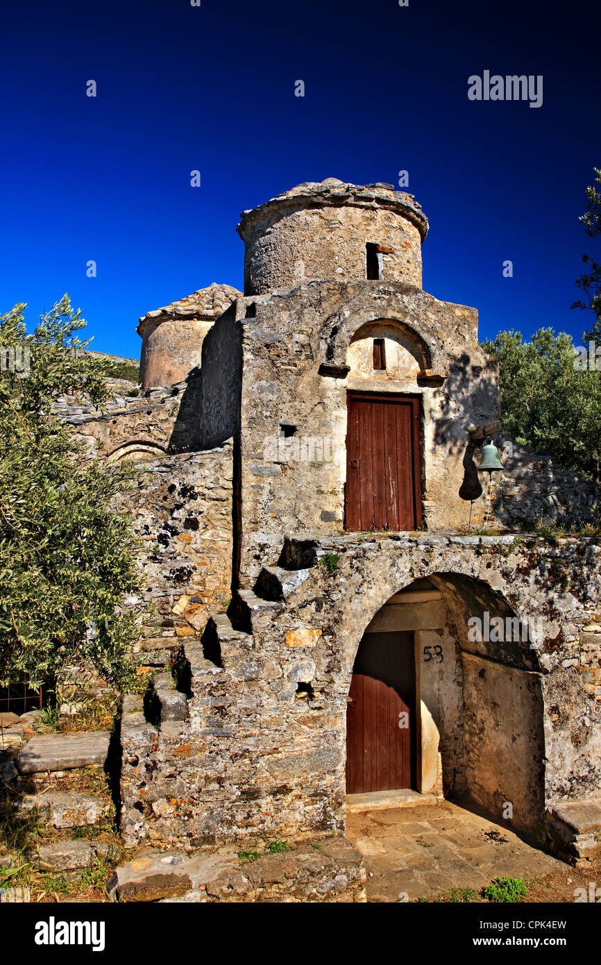 Die byzantinische Kirche von Agioi Apostoloi in Metochi Dorf, Insel Naxos, Kykladen, Griechenland Stockfoto