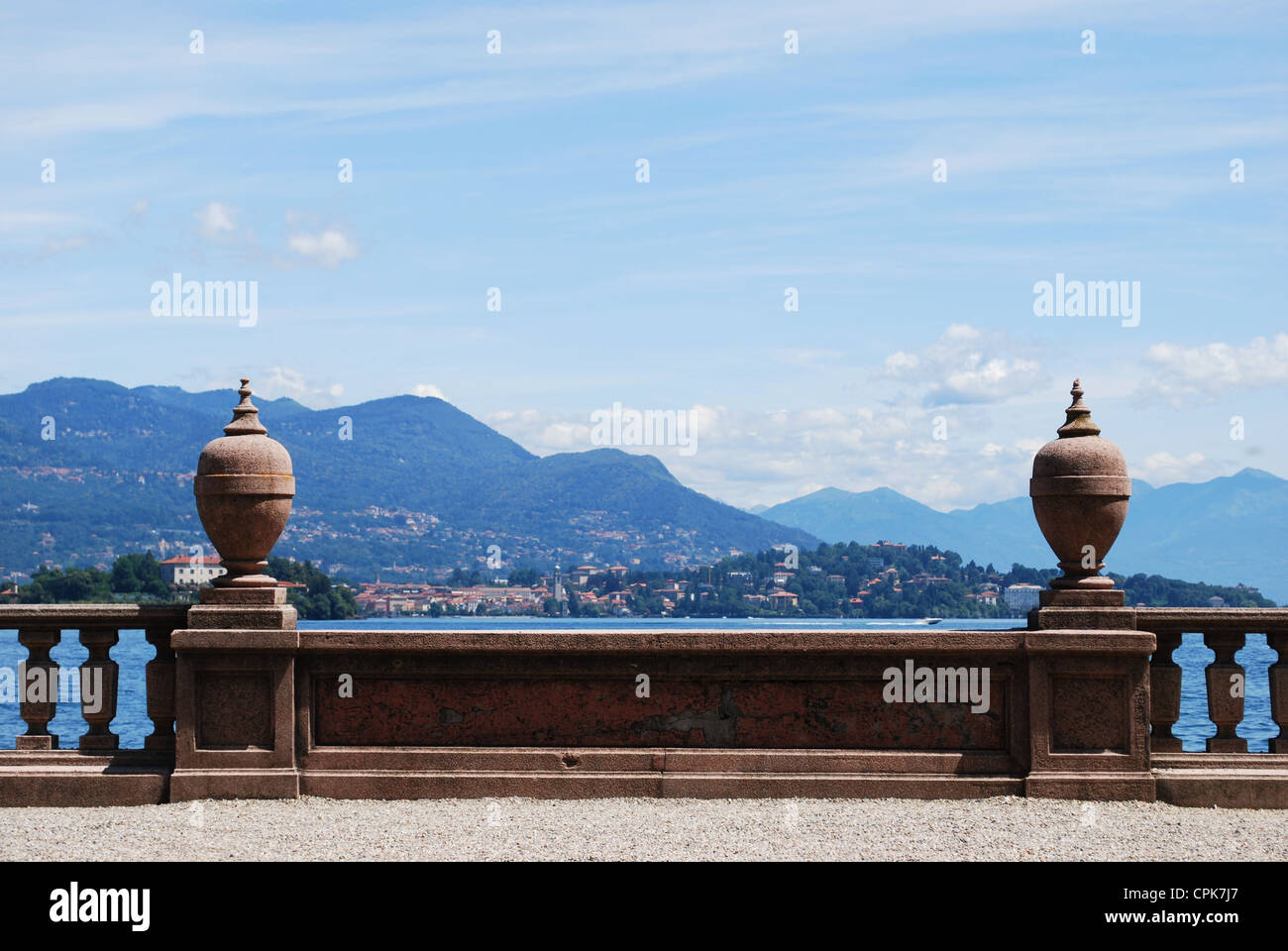 Dekorative Balustrade am Borromäischen Insel Isola Bella, Lago Maggiore, Stresa, Piemont, Italien Stockfoto