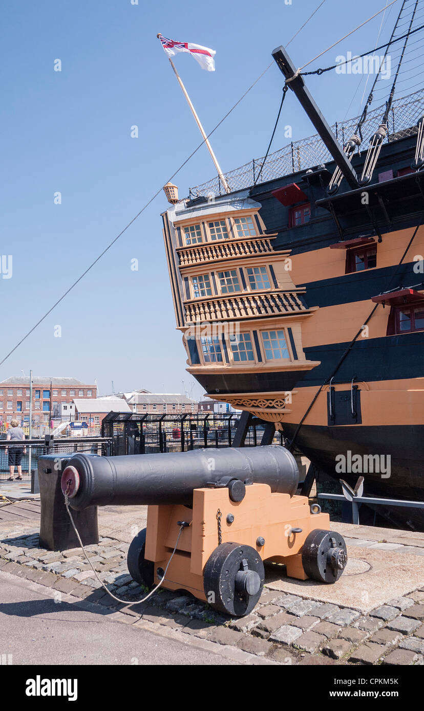 Nelsons Flaggschiff HMS Victory, Portsmouth Historic Dockyard, England, UK. Stockfoto