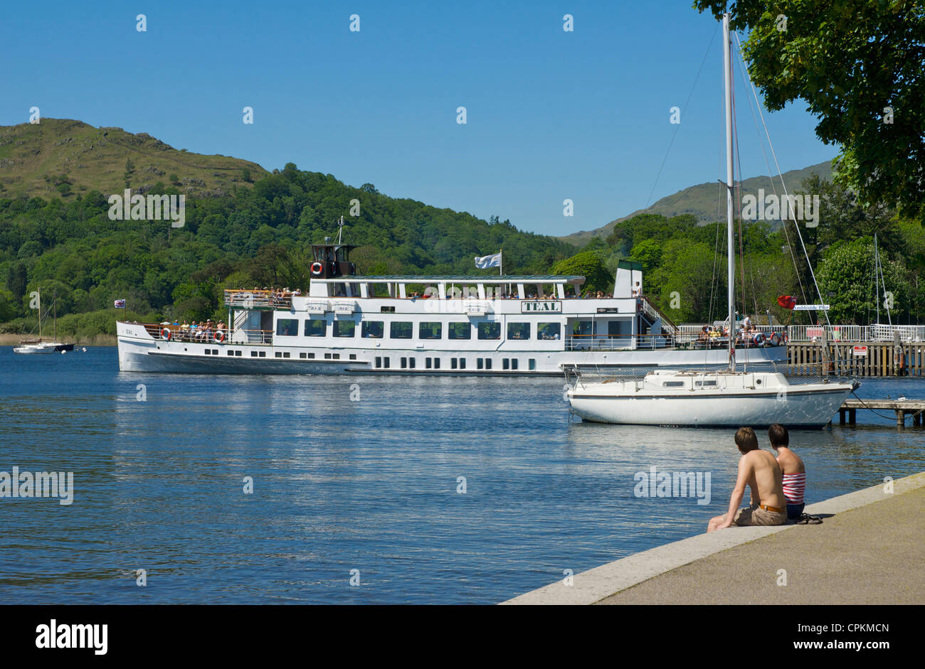 MV Teal, festgemacht an Waterhead, Lake Windermere, Lake District National Park, Cumbria, England UK Stockfoto