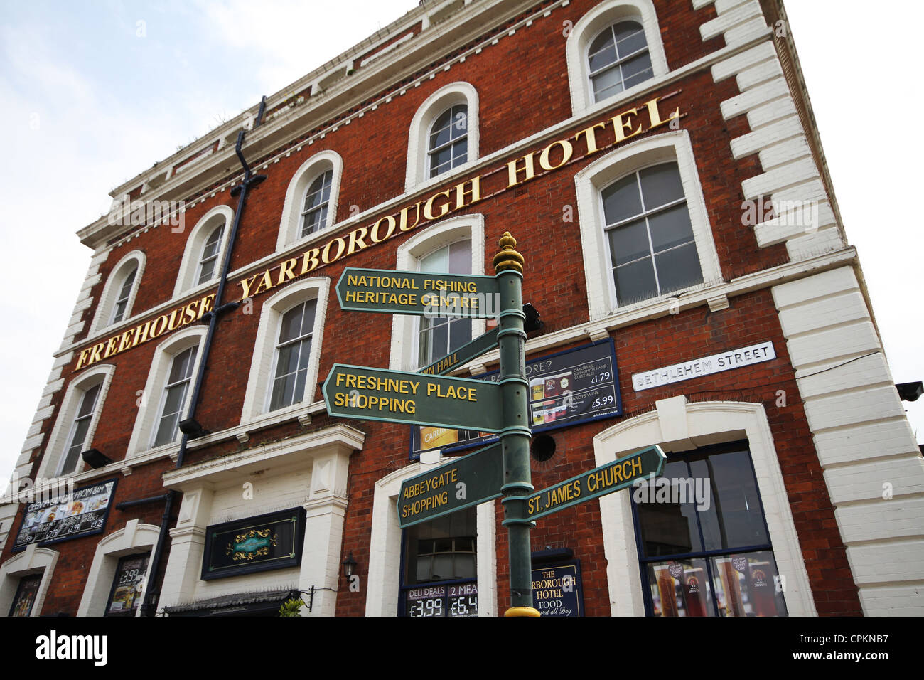 Grimsby Town Centre Yarborough Hotel Bahnhof Stockfoto