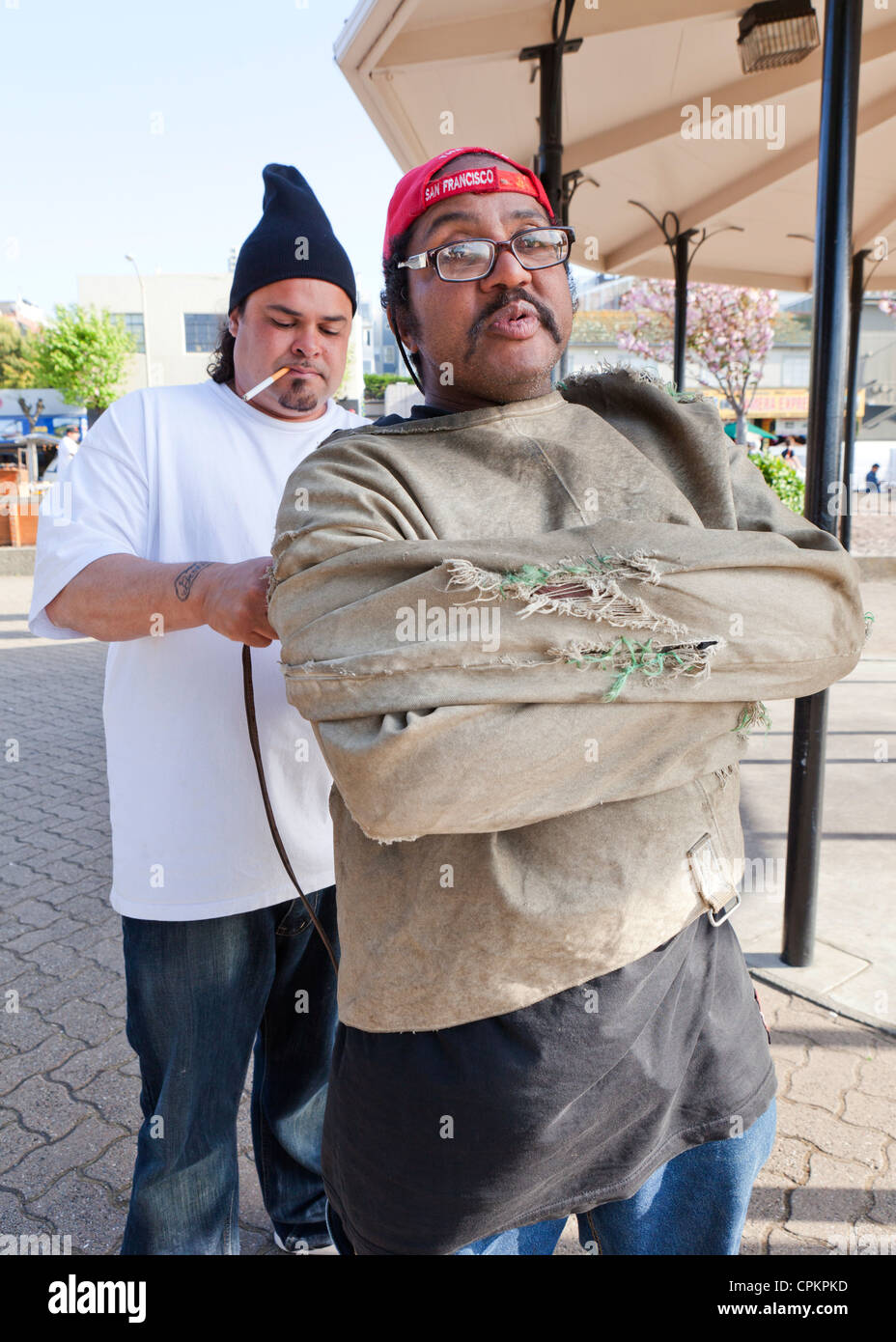 Eine Straße Entfesselungskünstler gefesselt - San Francisco, Kalifornien, USA Stockfoto