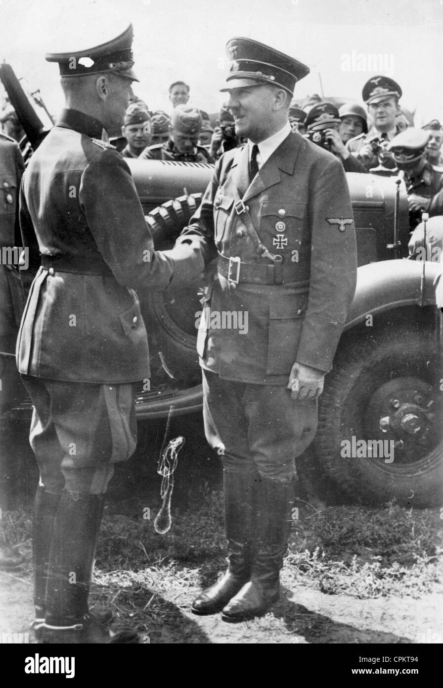 Adolf Hitler nimmt Abschied von Gerd von Rundstedt Stockfoto