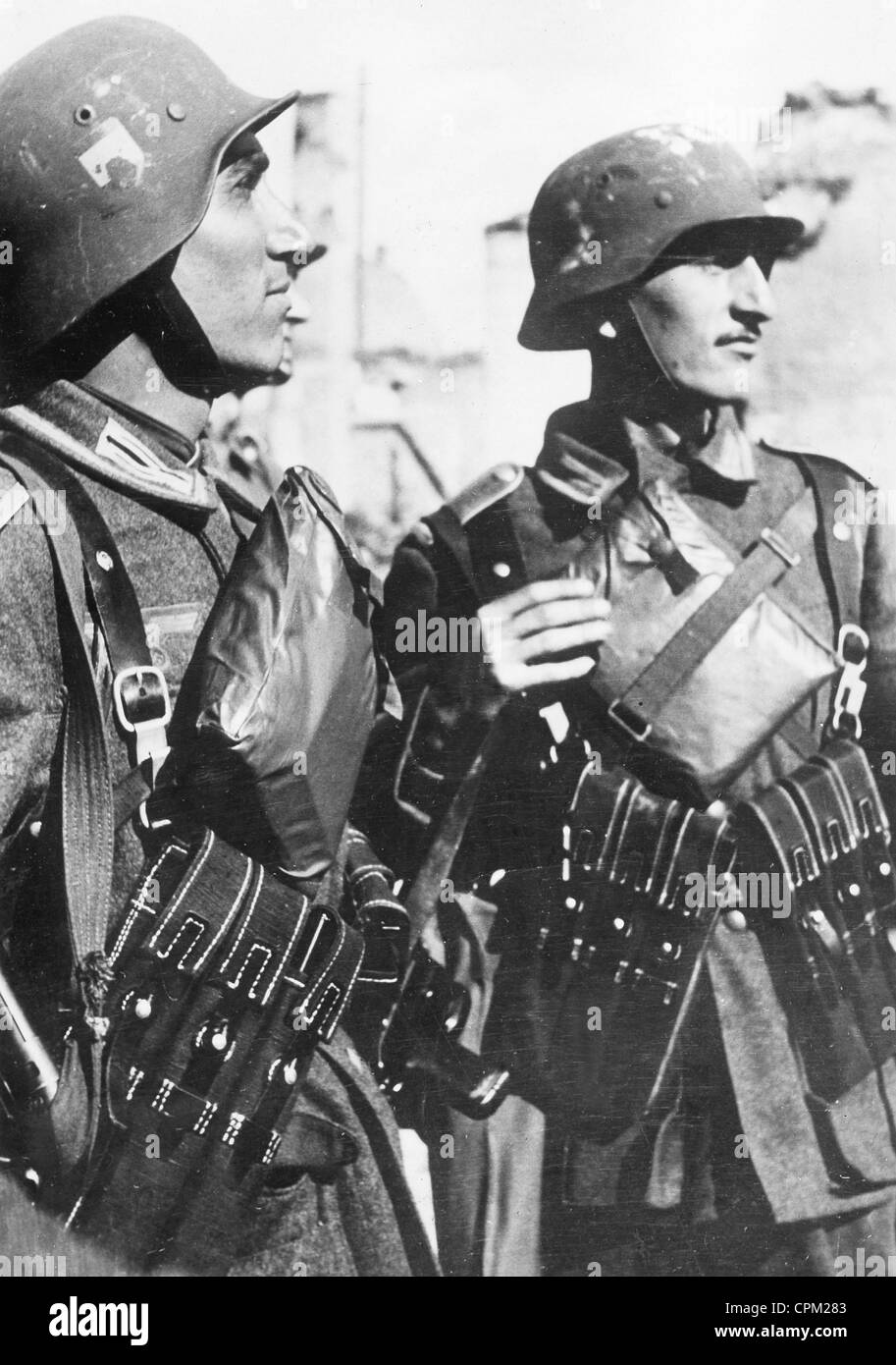 Spanische Soldaten aus der "Blauen Division" an der Ostfront, 1941 Stockfoto