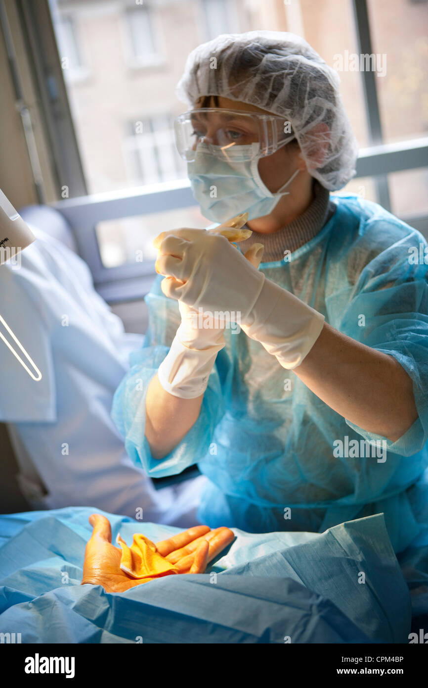 Fasziotomie Fotos und Bildmaterial in hoher Auflösung Alamy