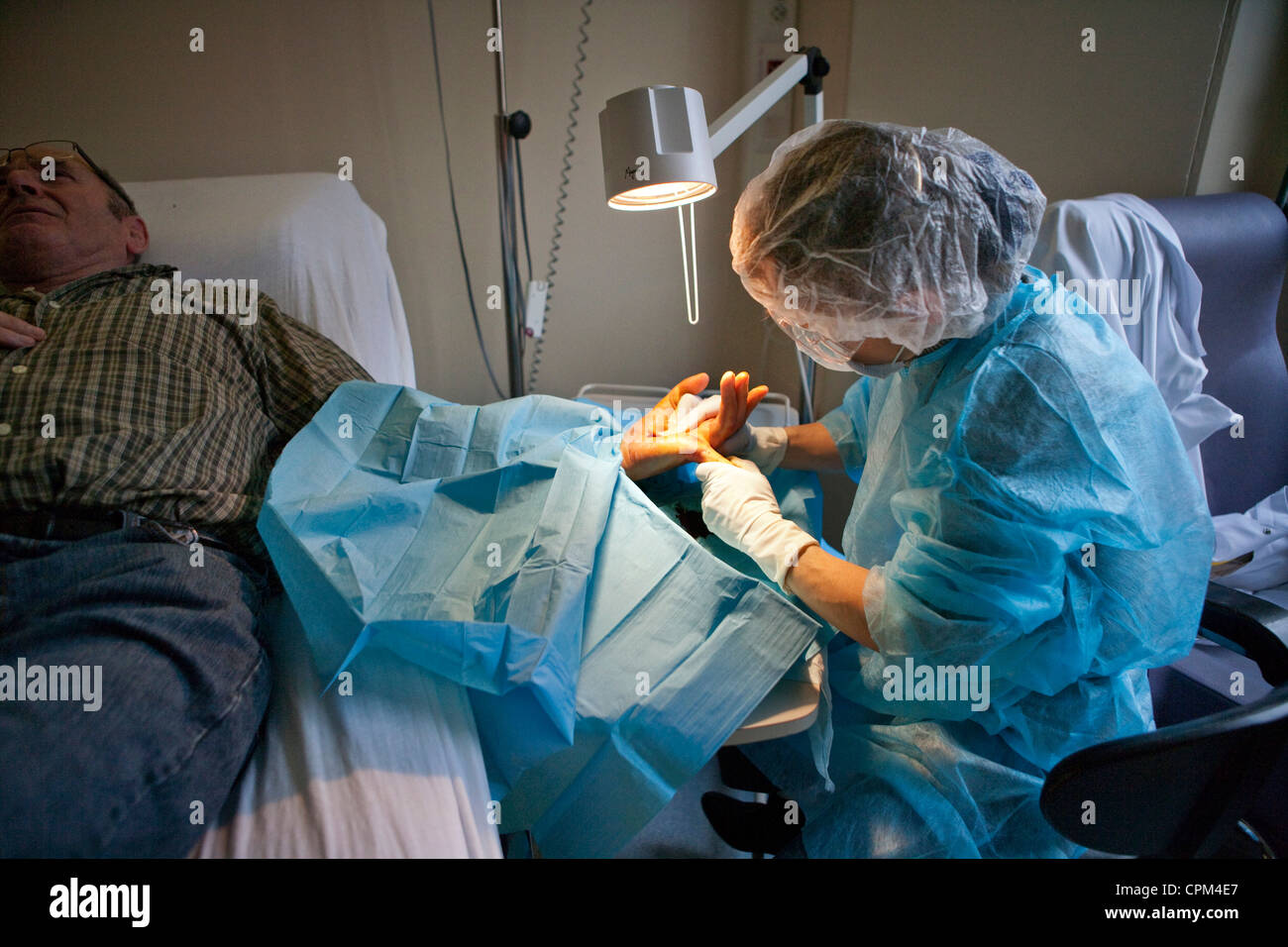 Fasziotomie Fotos und Bildmaterial in hoher Auflösung Alamy