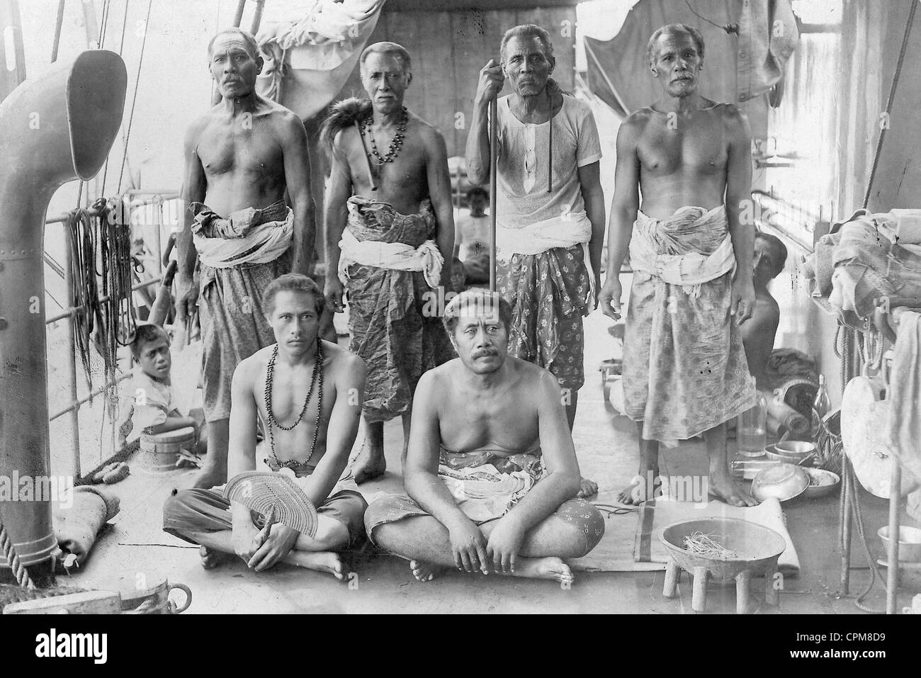 Samoa Chief als Gefangener auf einem deutschen Krieg liefern, um 1900 Stockfoto