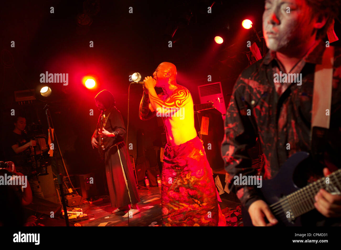 Chinesische Metal Quartett Voodoo Kungfu Abschied zeigen in Mao Livehouse in Peking, China. 26. Mai 2012 Stockfoto