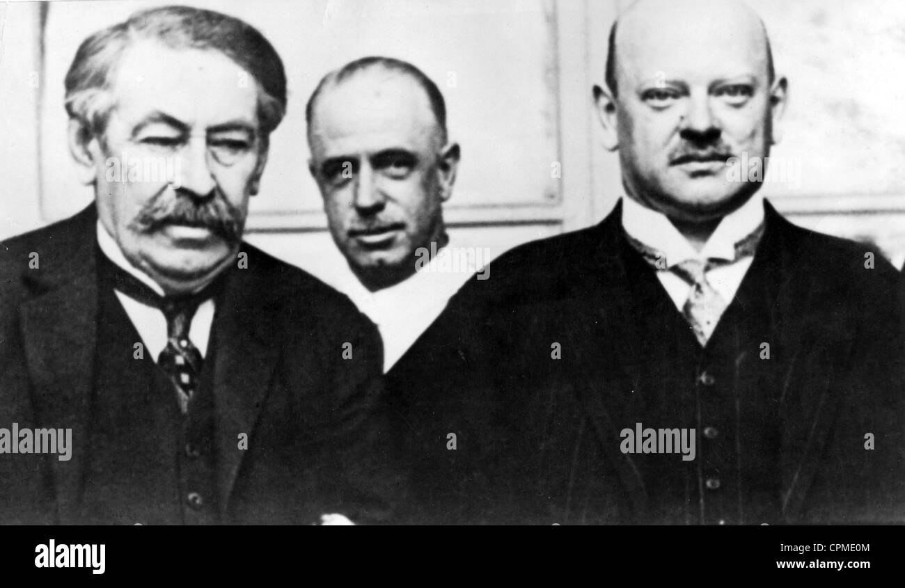 Französische Außenminister Aristide Briand (links) und deutsche Außen-minister Gustav Stresemann (rechts) auf der Konferenz von Locarno Stockfoto