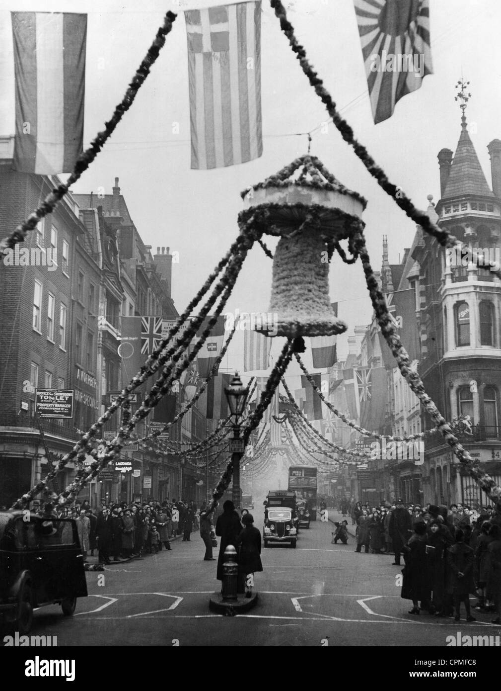 Dekorierte Straße in London, 1934 Stockfoto