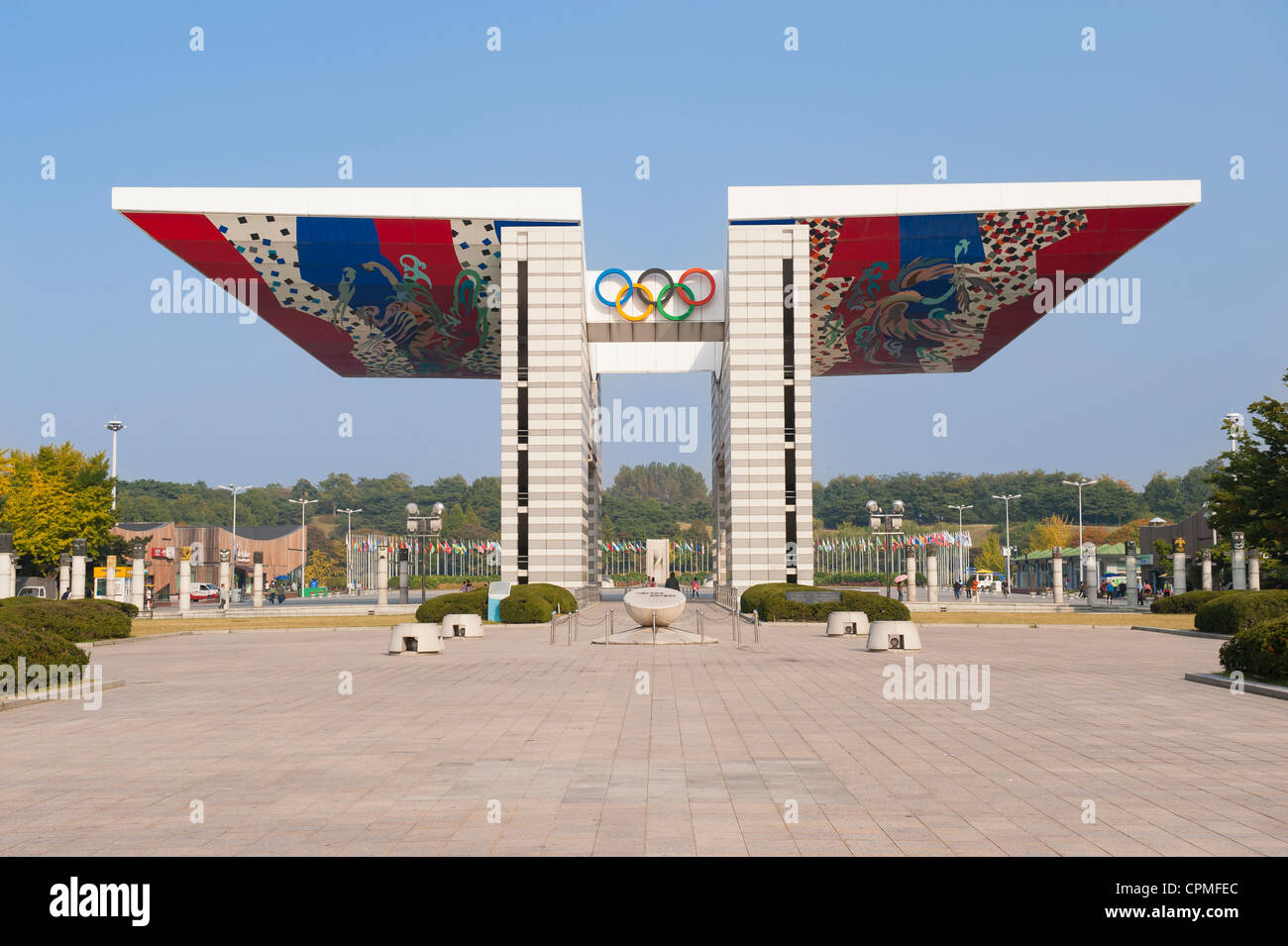 Welt-Friedens-Tor in Seoul Olympic Park, Südkorea Stockfoto