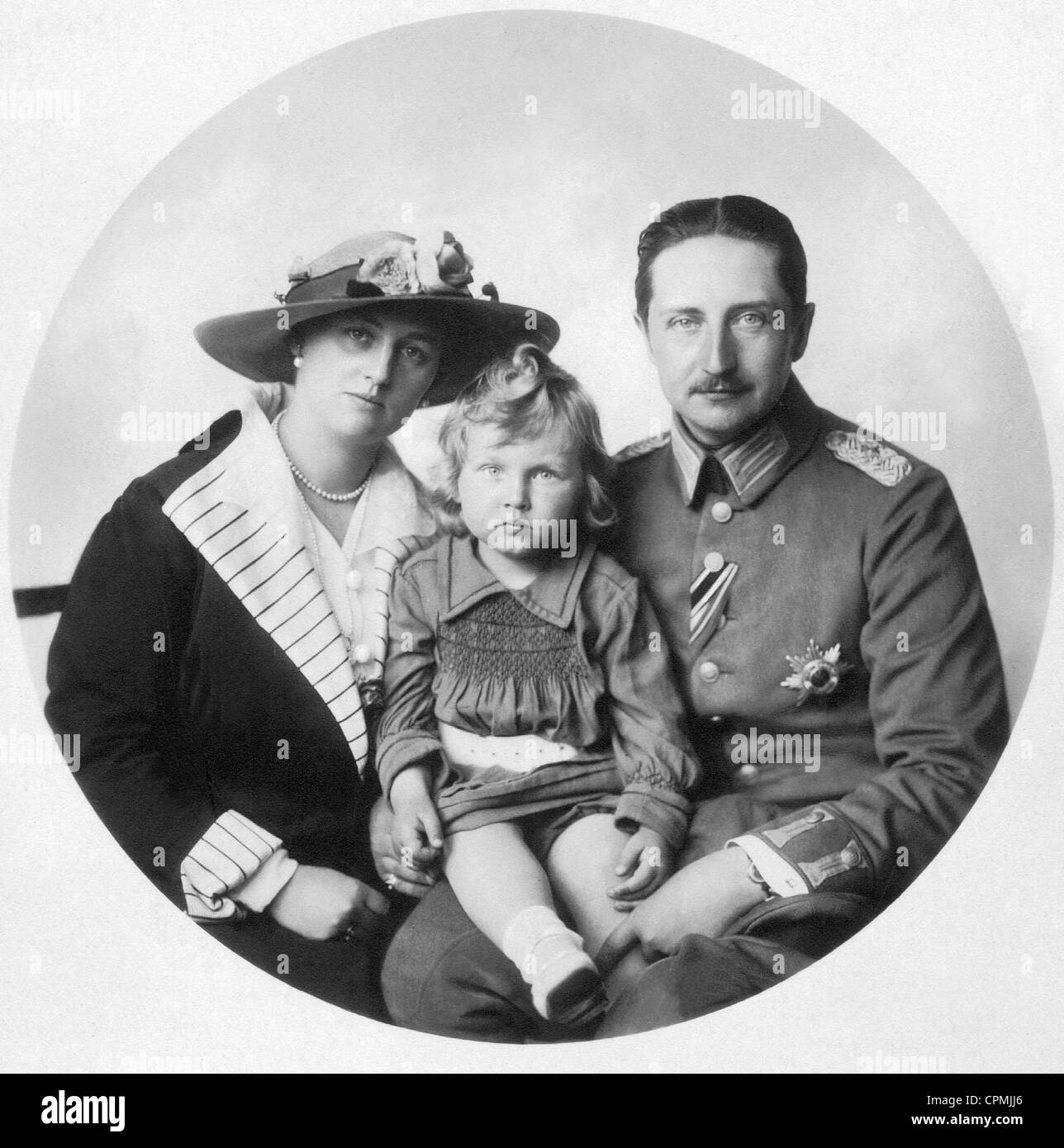 Alexandra Victoria und August Wilhelm von Preußen, 1915 Stockfoto