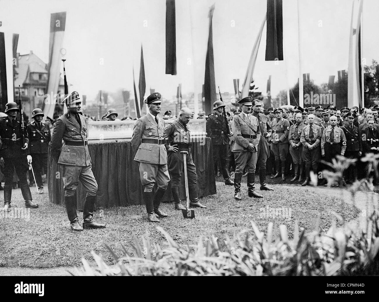 Adolf Hitler, Wilhelm Frick, Rudolf Hess und Fritz Sauckel auf dem Parteitag der NSDAP in Weimar, 1936 Stockfoto