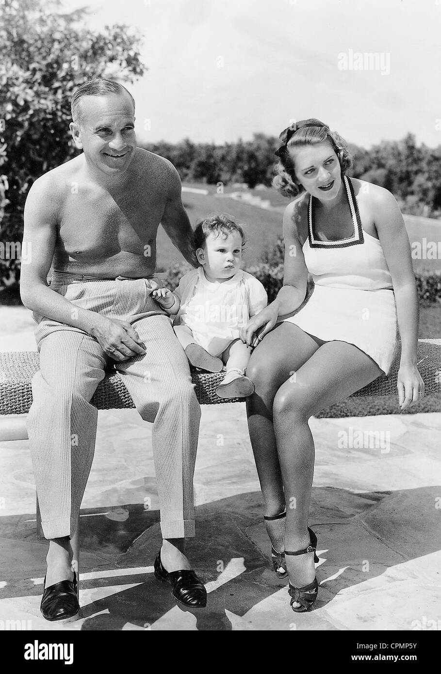 Al Jolson mit seiner Frau Ruby Keeler und sein Sohn, Al Jr., 1936 Stockfoto