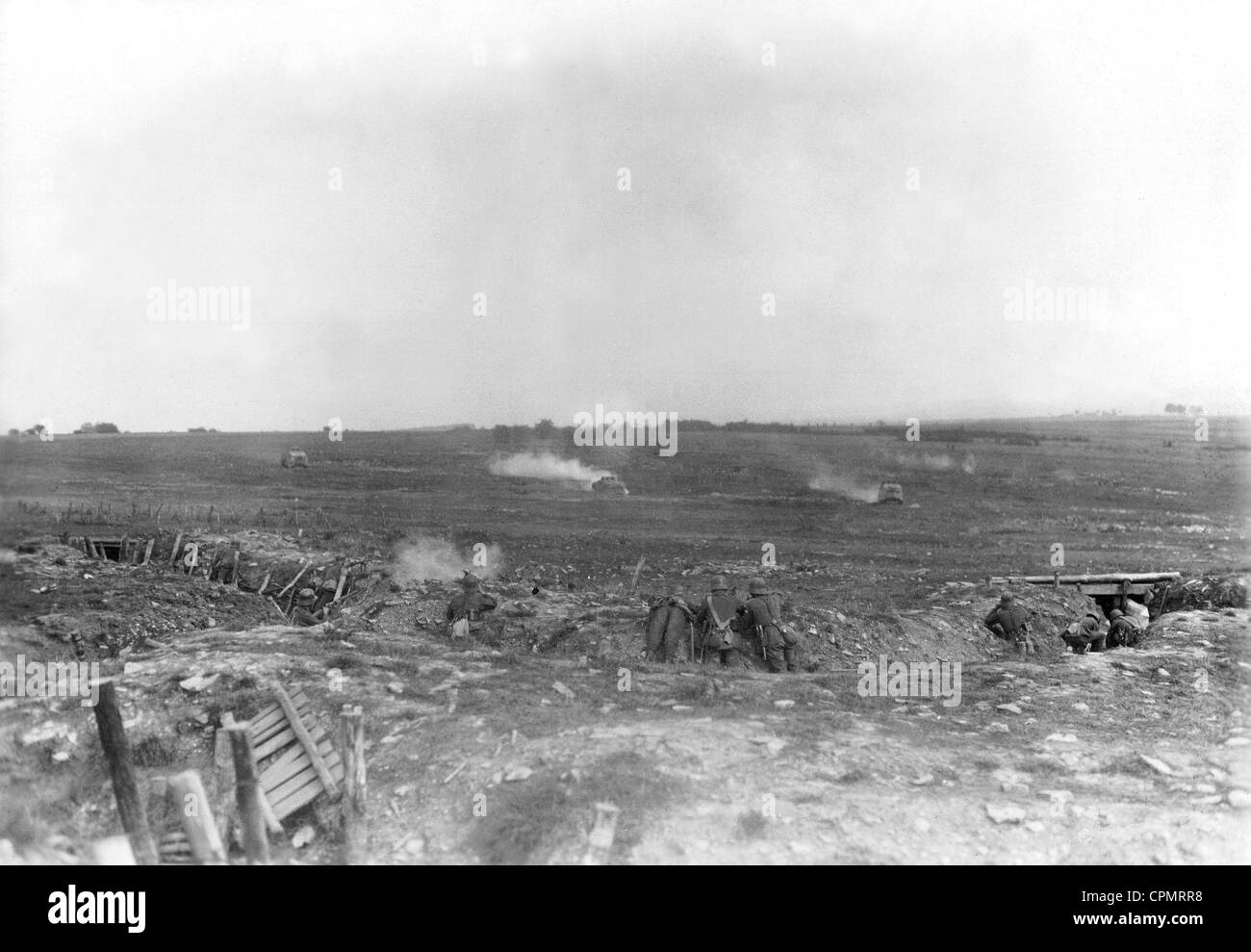 Praxis der deutschen Soldaten mit Panzern an der Westfront, 1917 Stockfoto