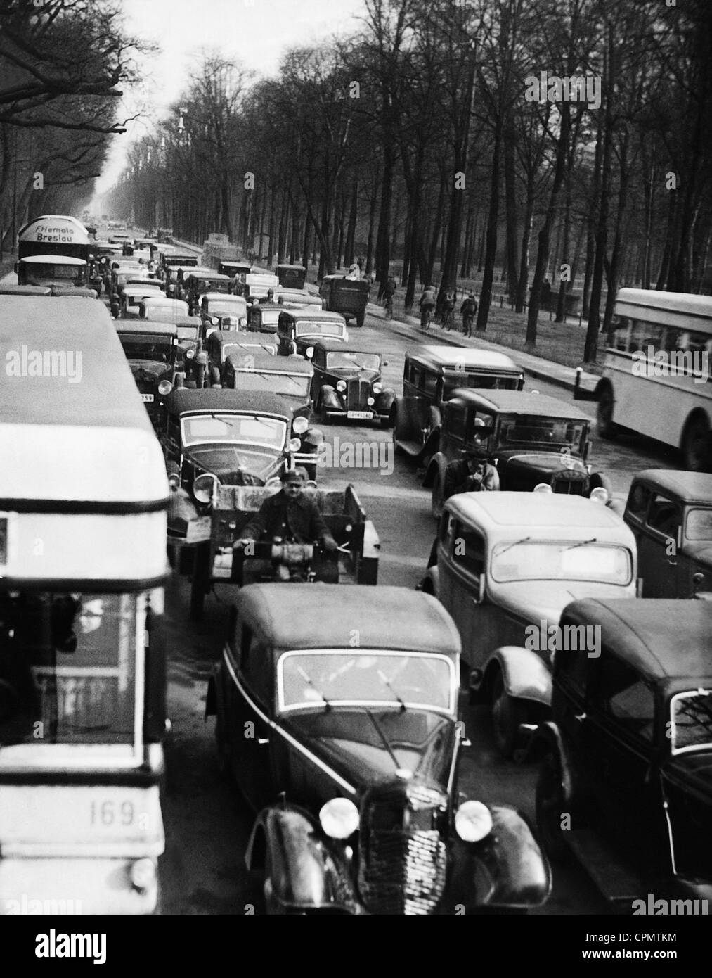 Straßenverkehr auf Charlottenburger Chaussee, 1936 Stockfoto