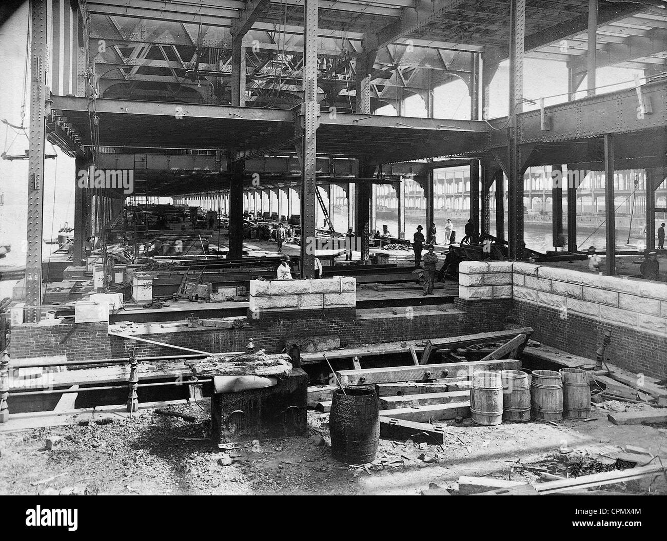 Der Rohbau des Güter- und Personenverkehrs Hall der Norddeutsche Lloyd in Hoboken, 1903 Stockfoto