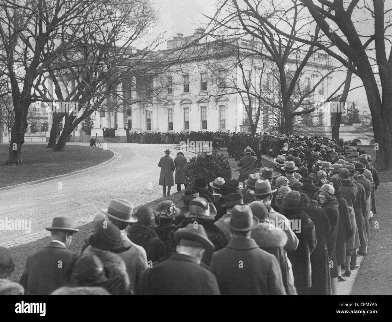 Linie vor dem weißen Haus in Washington am Silvester, 1926 Stockfoto