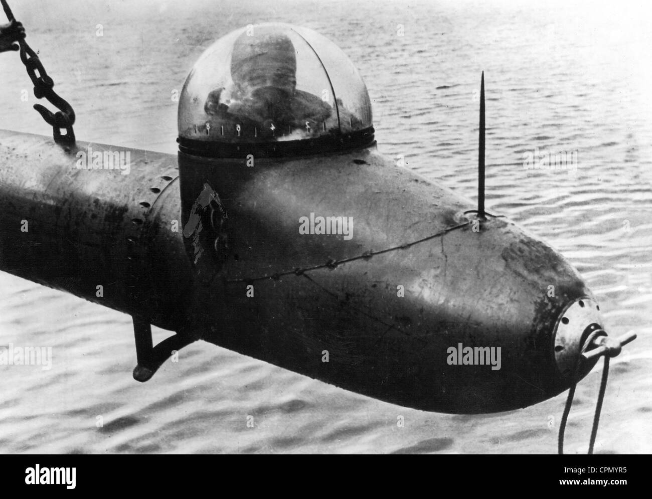Управляемые торпеды. Японская подводная лодка камикадзе. Кайтены японские подводные камикадзе. Японские подводные лодки второй мировой войны камикадзе. Кайтен камикадзе торпеды.