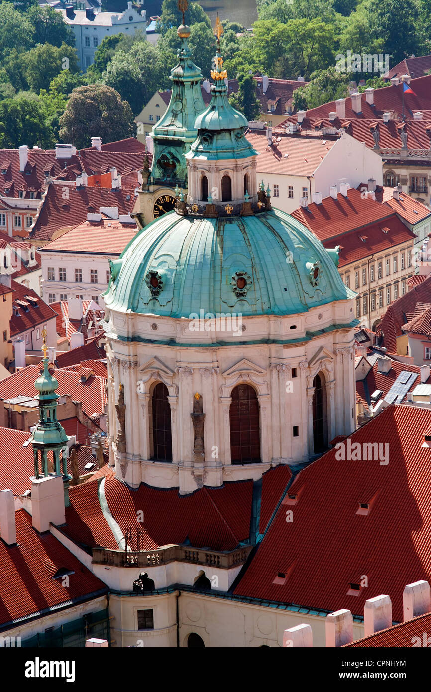 St. Nikolas Kirche, eines der wichtigsten Gebäude der barocken Prag Stockfoto