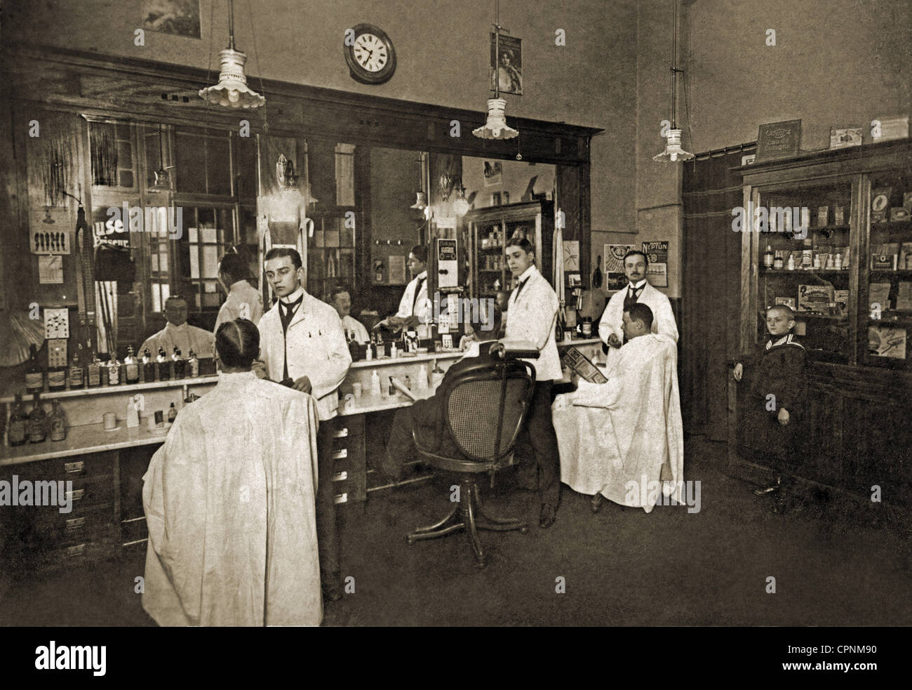 Kosmetik, Herren Friseursalon, Deutschland, Breslau, um 1910, Zusatz-Rechte-Clearenzen-nicht verfügbar Stockfoto