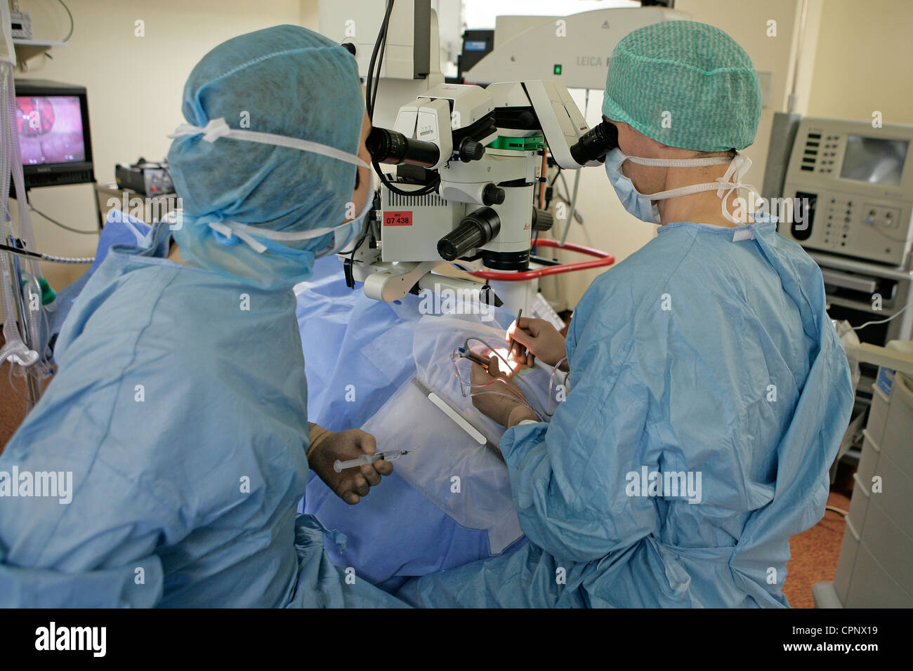 KATARAKT CHIRURGIE Stockfoto