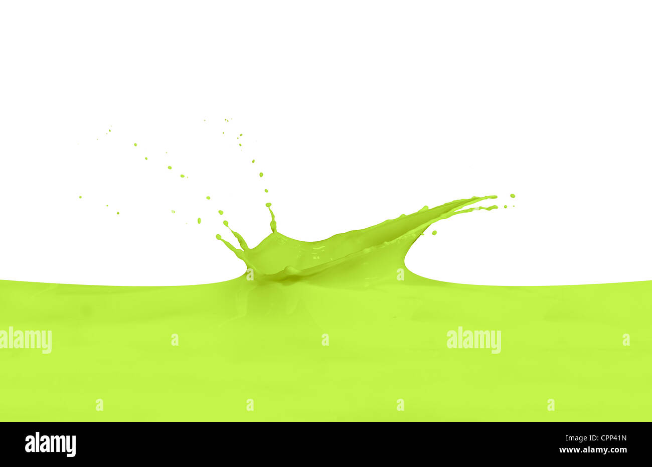 grüne Farbe spritzt auf weiß Stockfoto