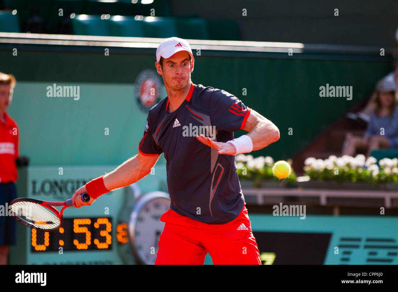 29.05.2012 Paris, Frankreich. Andy Murray in Aktion gegen Tatsuma Ito am 3. Tag der Französisch Open Tennis von Roland Garros. Stockfoto