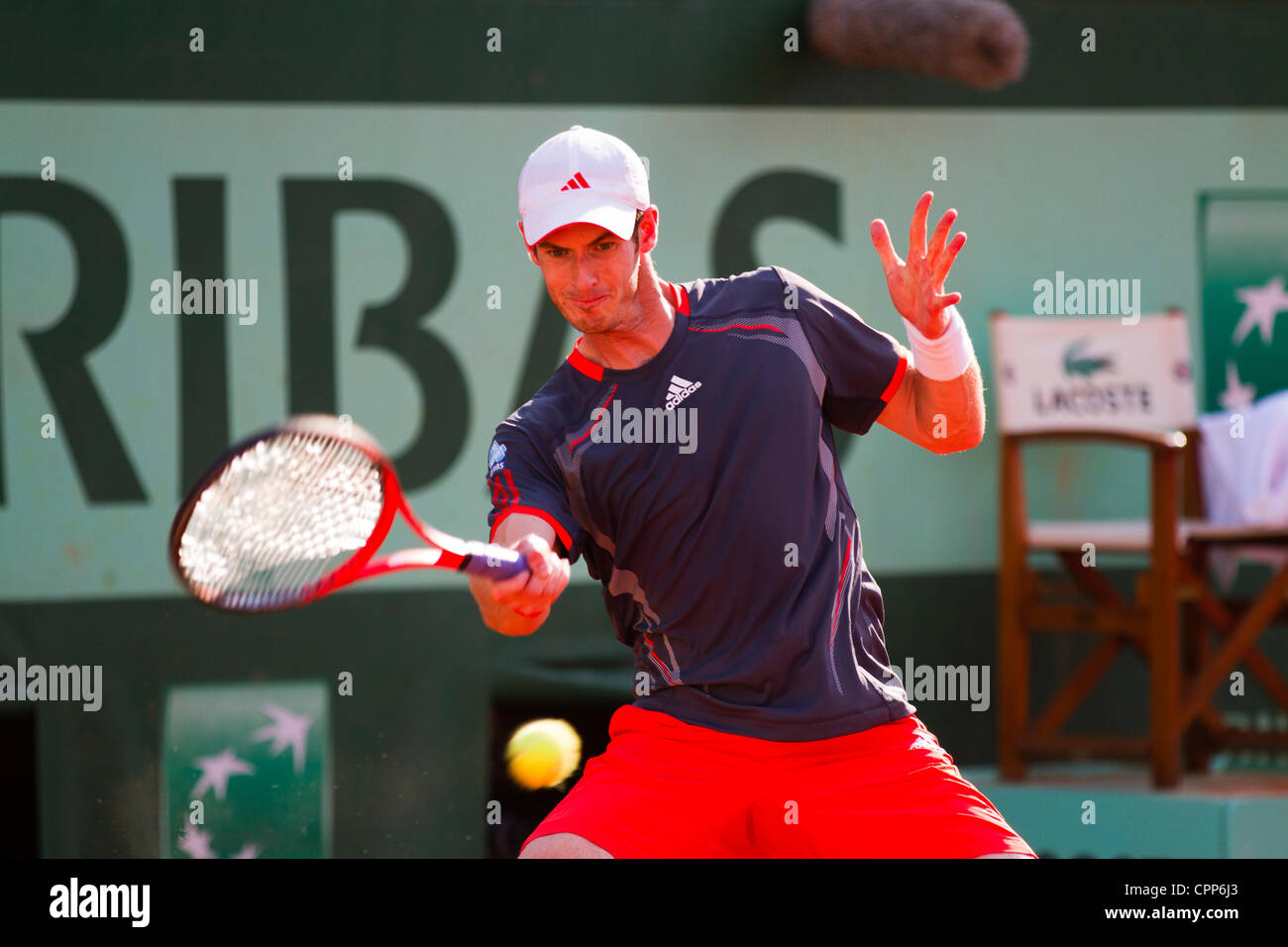 29.05.2012 Paris, Frankreich. Andy Murray in Aktion gegen Tatsuma Ito am 3. Tag der Französisch Open Tennis von Roland Garros. Stockfoto