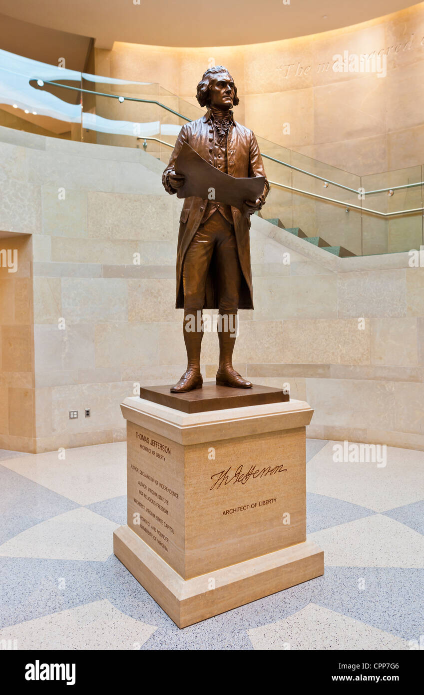 Statue von Thomas Jefferson In Virginia State Capitol Building von Ivan Schwartz erstellt und am 4. Mai 2012 vorgestellt Stockfoto