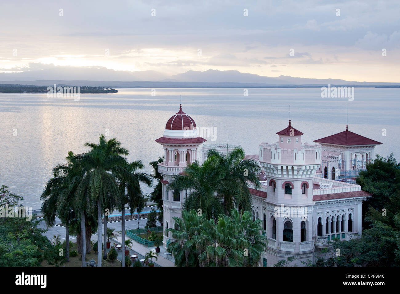 Sonnenaufgang am Palacio de Valle, Punta Gorda, Cienfuegos, Kuba Stockfoto