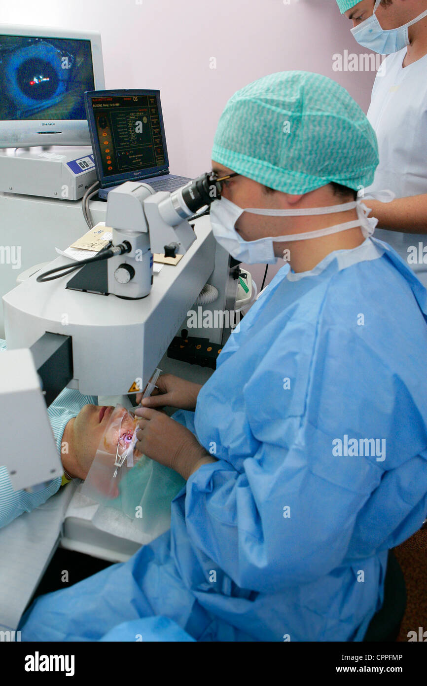 LASER-AUGENCHIRURGIE Stockfoto