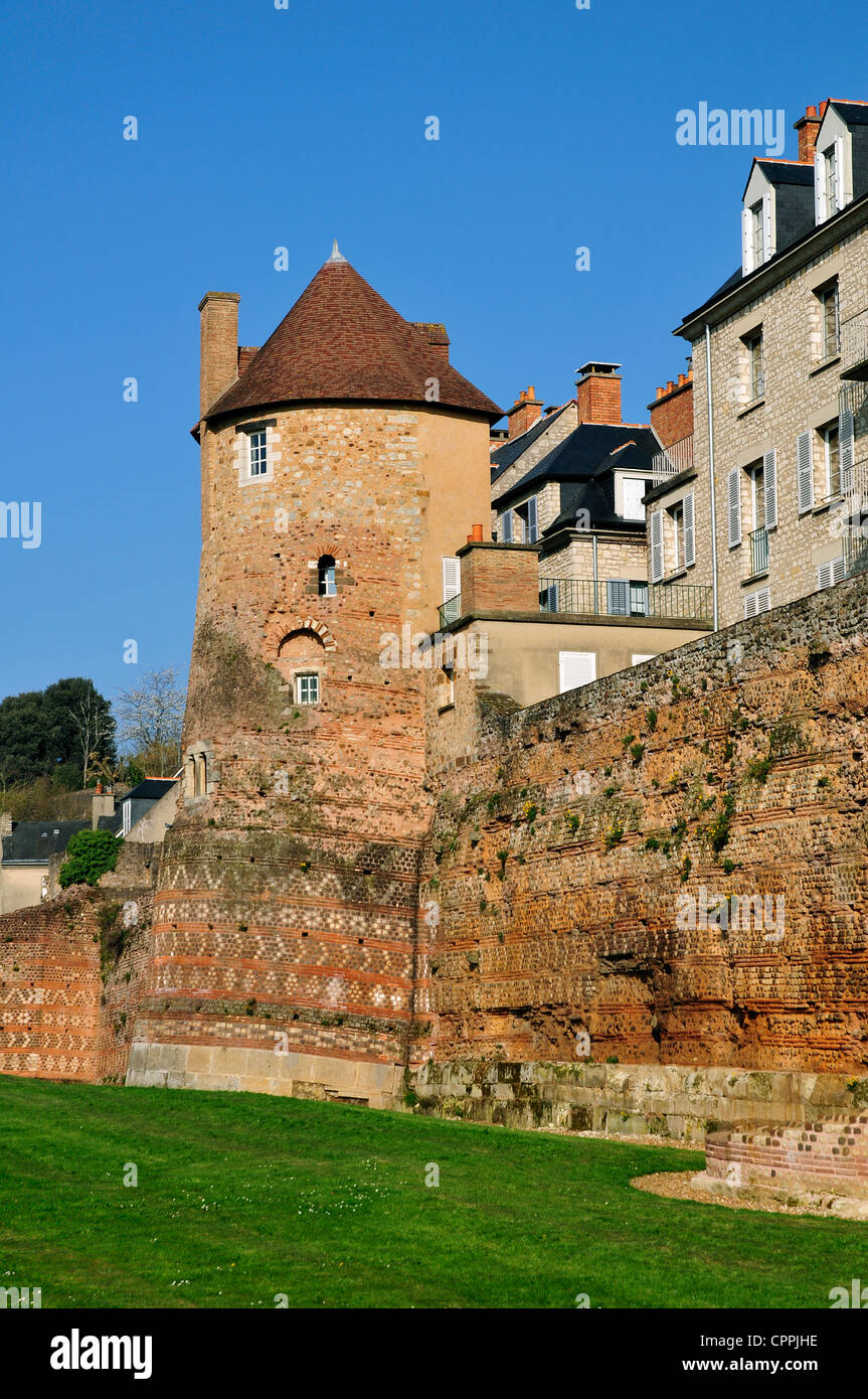 Alten Bergfried und Umfassungsmauer in Le Mans, Pays De La Loire-Region im Nordwesten Frankreichs Stockfoto