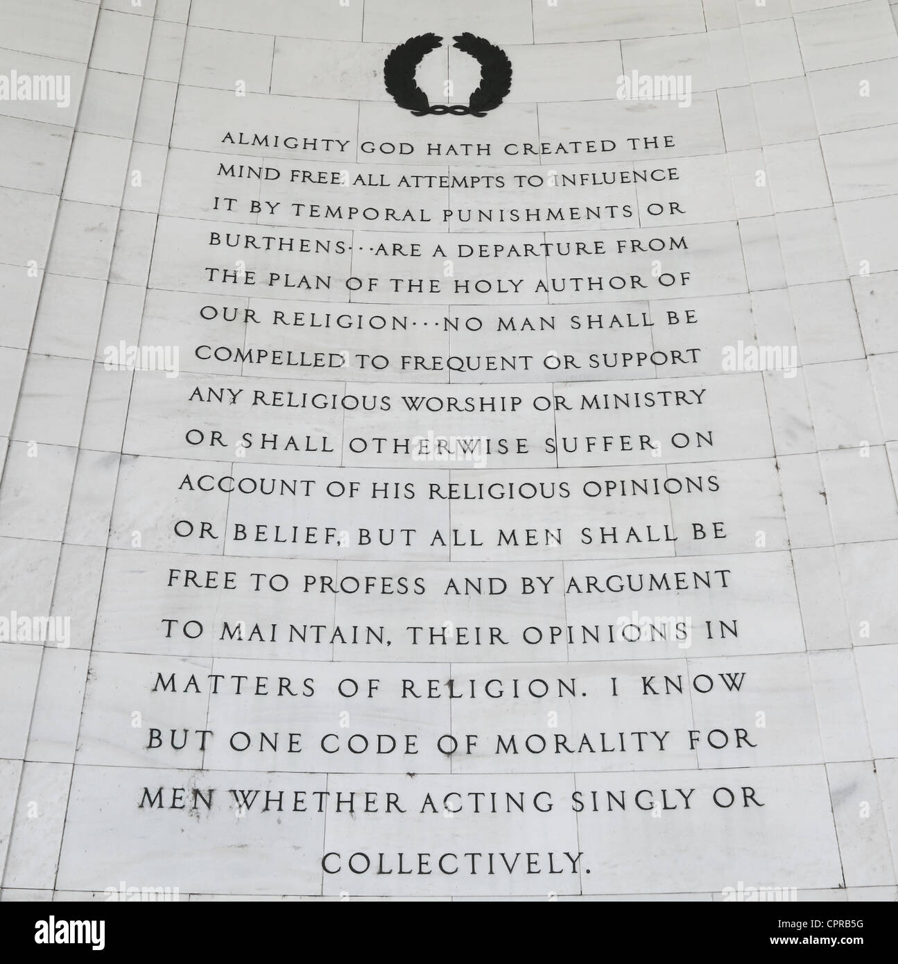 Religionsfreiheit - Inschrift auf dem nordwestlichen Quadranten des Jefferson Memorial in Washington, DC. Stockfoto