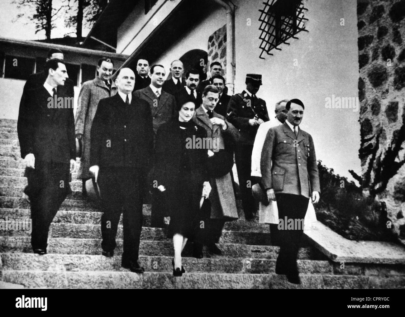 Hitler, Adolf, 20.4.1889 - 30.4.1945, deutscher Politiker (NSDAP), Kanzler 30.1.1933 - 30.4.1945, Empfang des Dukes und der Herzogin von Windsor, Berghof, Obersalzberg, Oktober 1937, Stockfoto