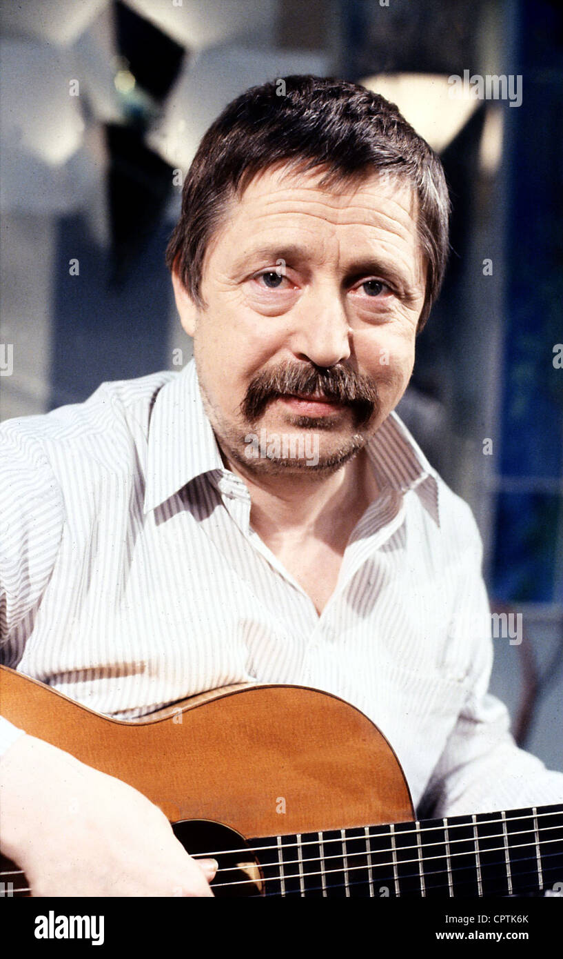 Biermann, Wolf, * 15.11.1936, deutscher Sänger, Porträt, mit Gitarre, September 1991, Stockfoto